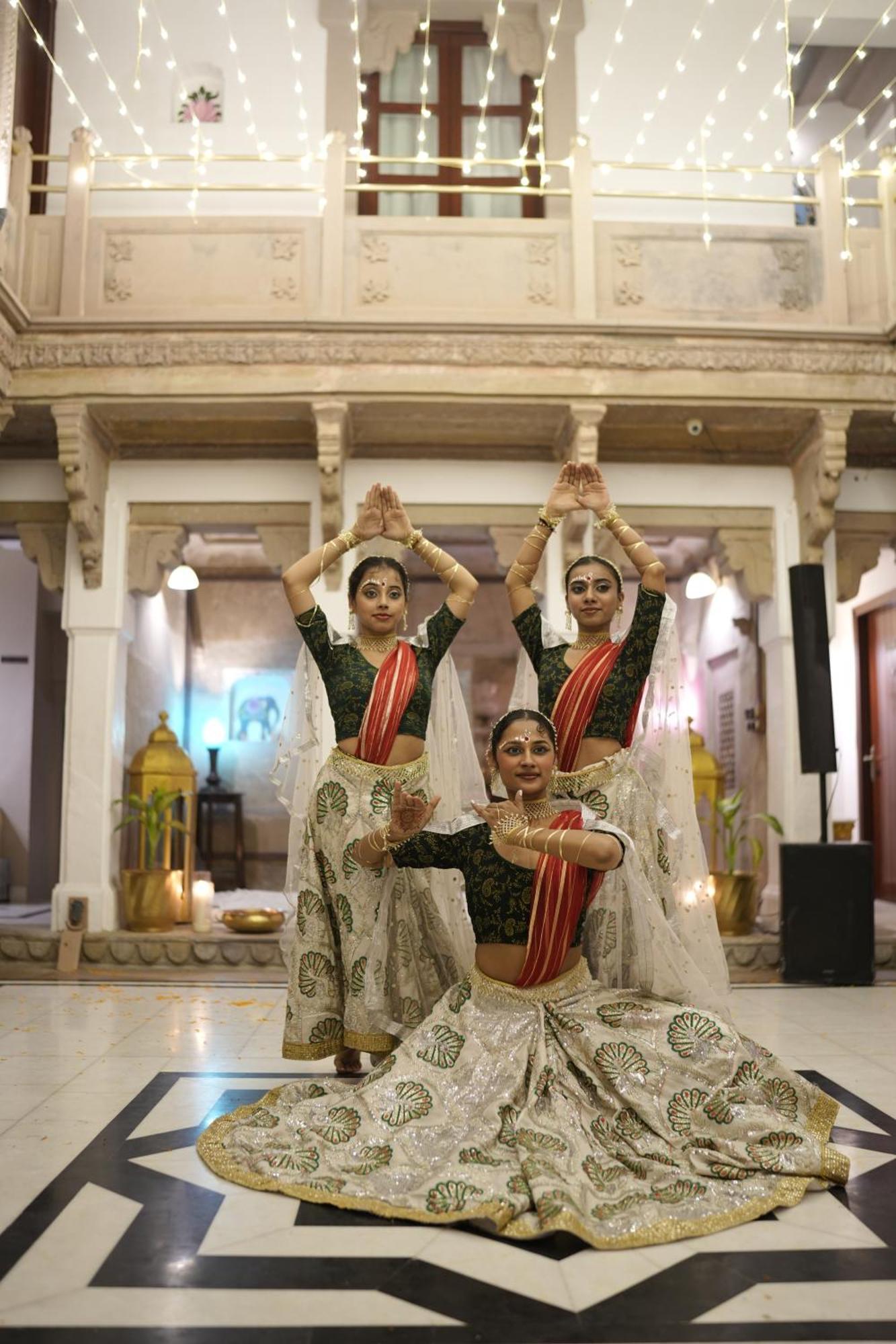 Guleria Kothi At Ganges Hotel Varanasi Exterior photo