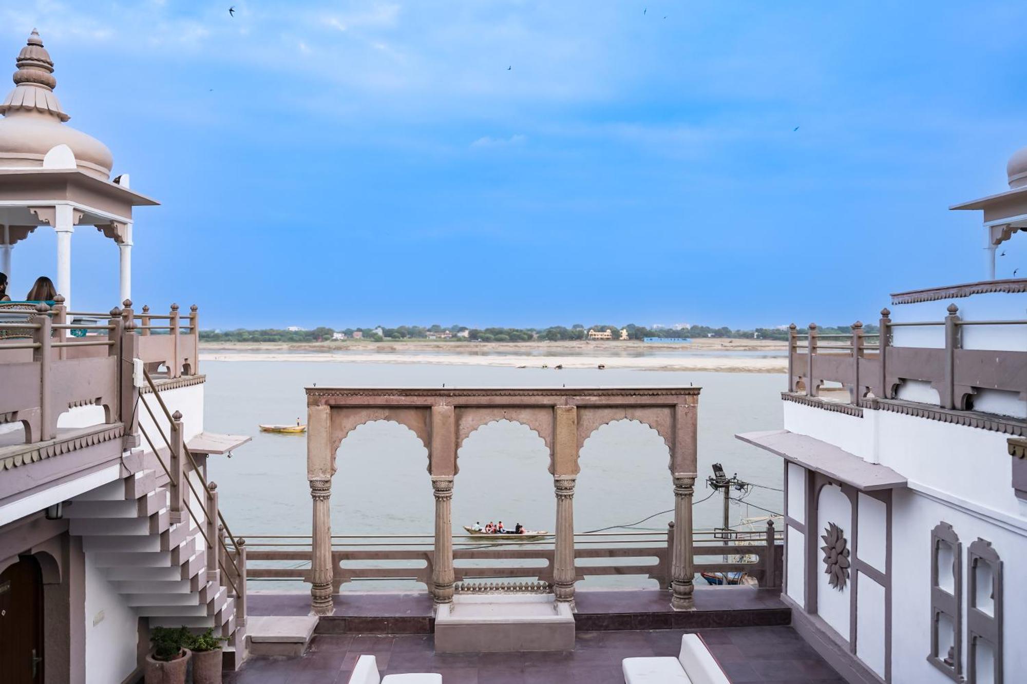 Guleria Kothi At Ganges Hotel Varanasi Exterior photo