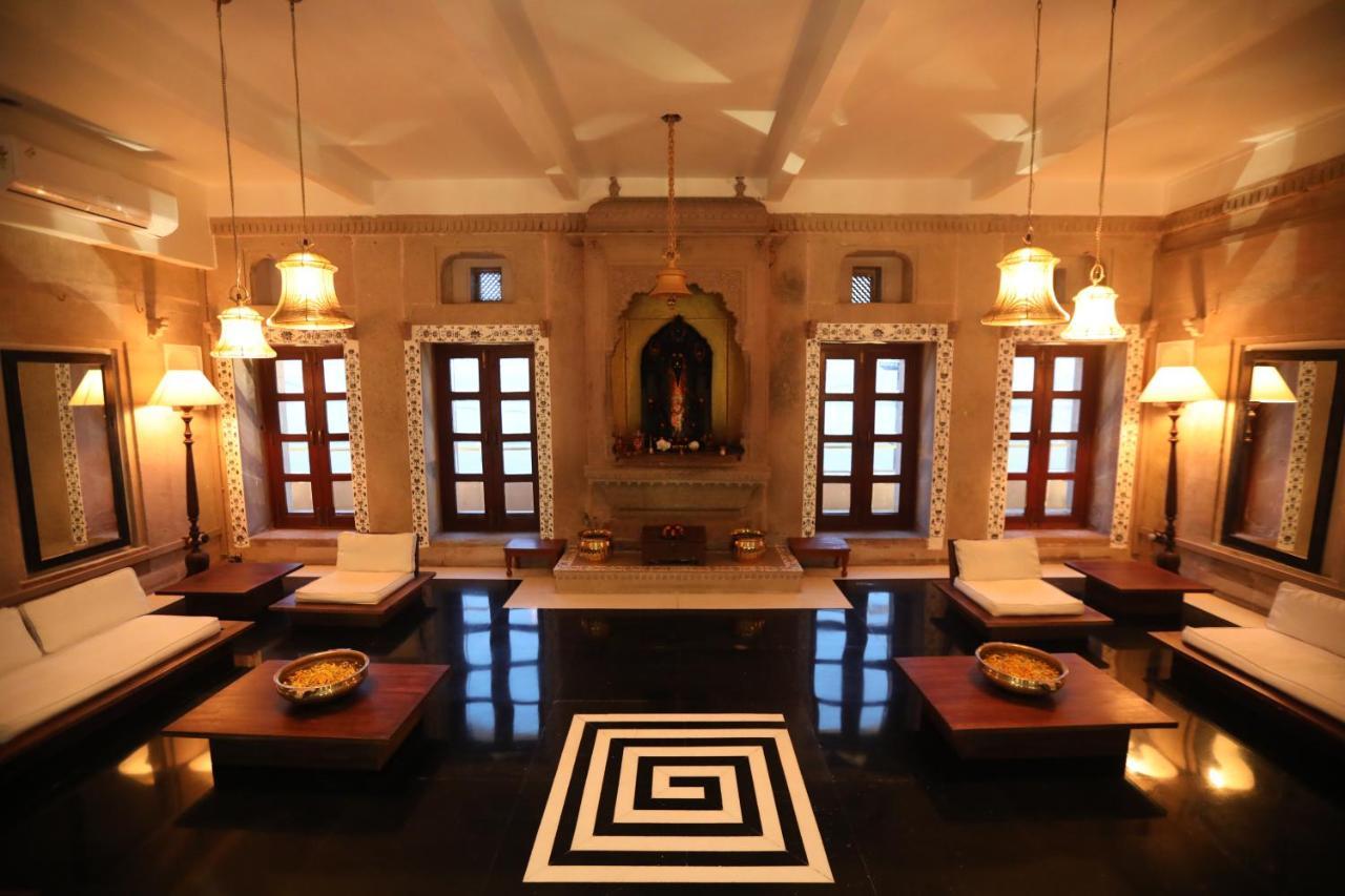 Guleria Kothi At Ganges Hotel Varanasi Exterior photo